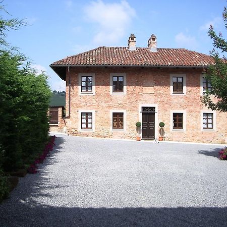 B&B Cascina Gaione Via Gallina,18B 12052 Neive Cn Eksteriør billede