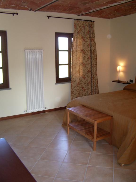 B&B Cascina Gaione Via Gallina,18B 12052 Neive Cn Værelse billede