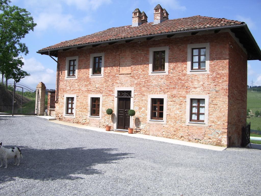 B&B Cascina Gaione Via Gallina,18B 12052 Neive Cn Eksteriør billede